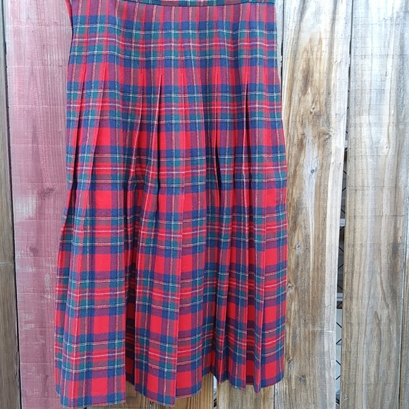 Vintage Pendleton pleated plaid wool skirt - Picture 2 of 5